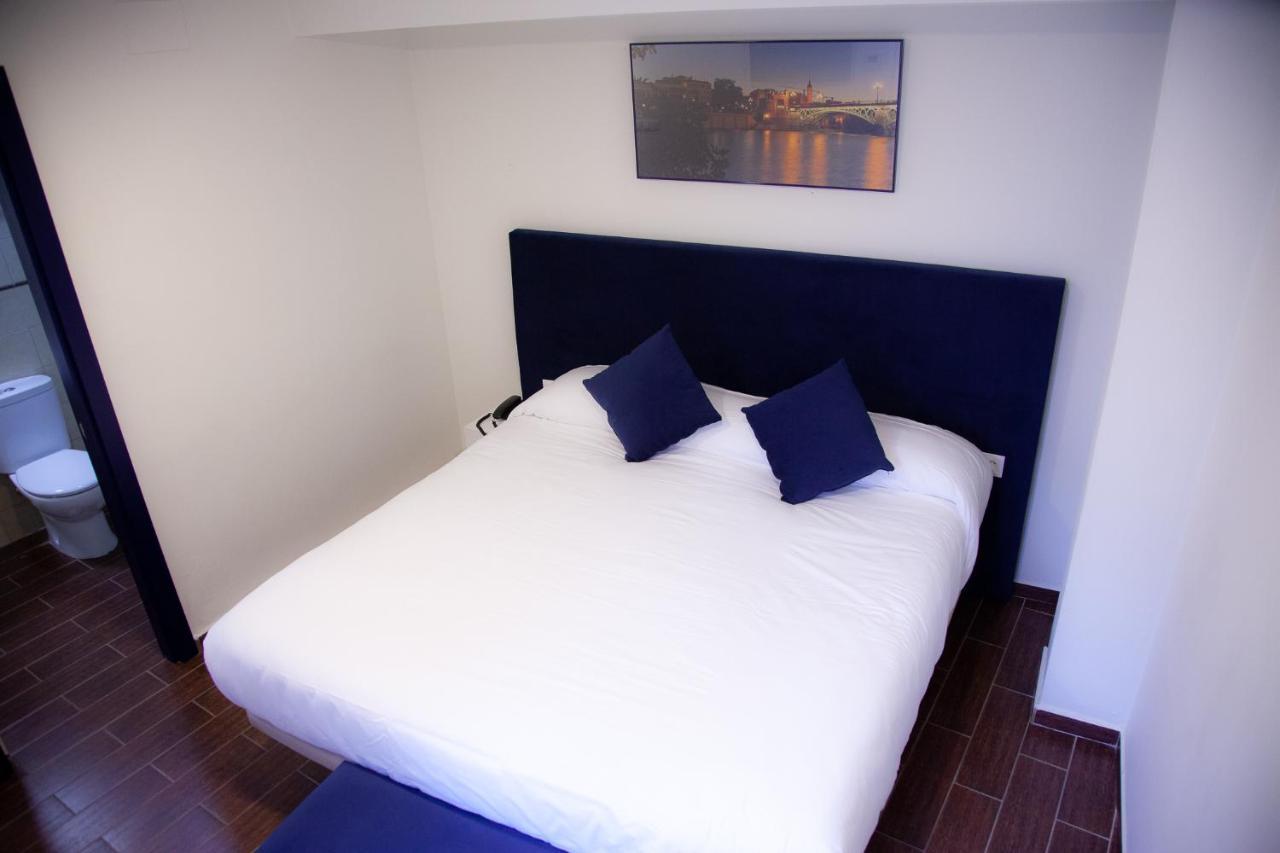 Hotel Noches en Triana Sevilla Exterior foto